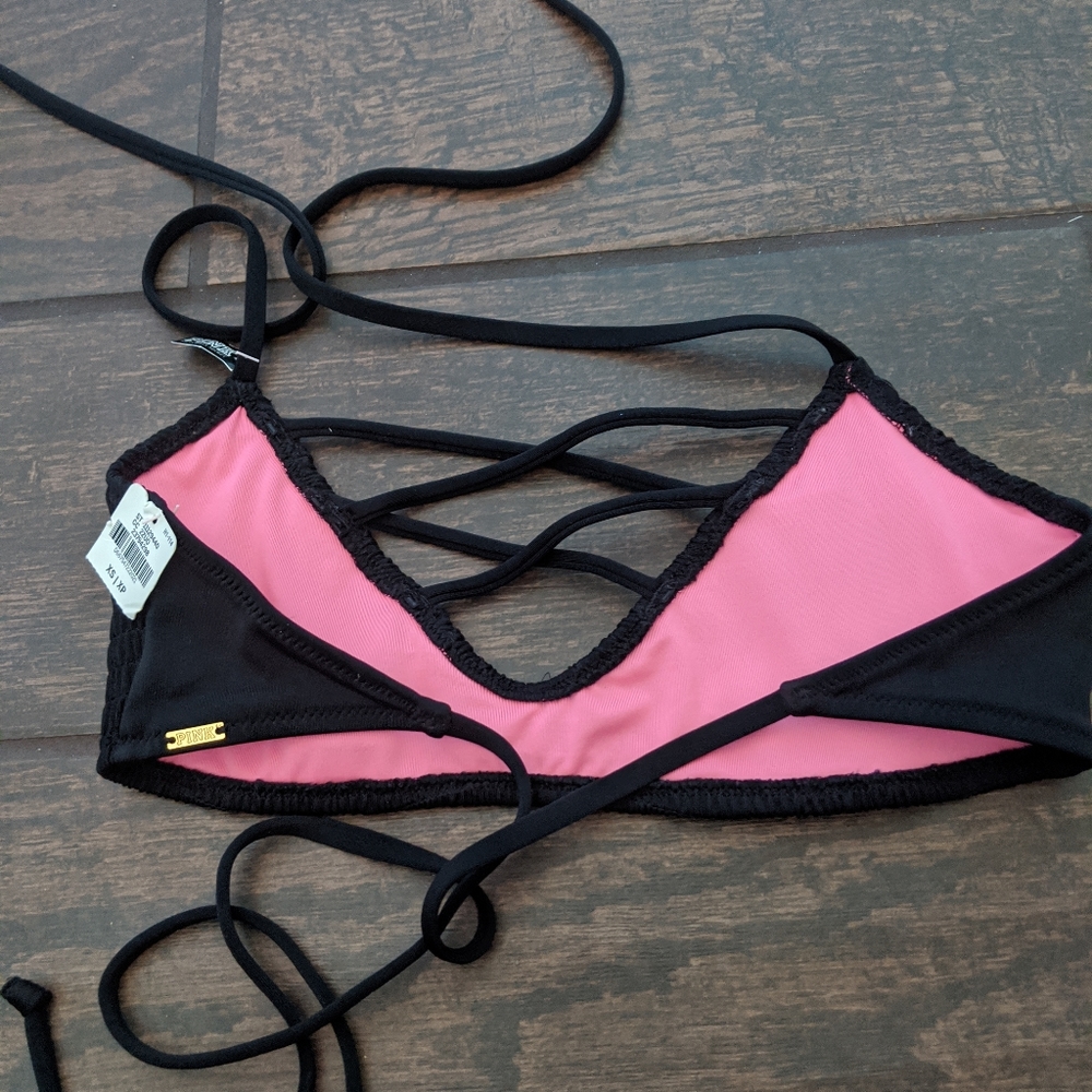 Bikini - Picture 3 of 4